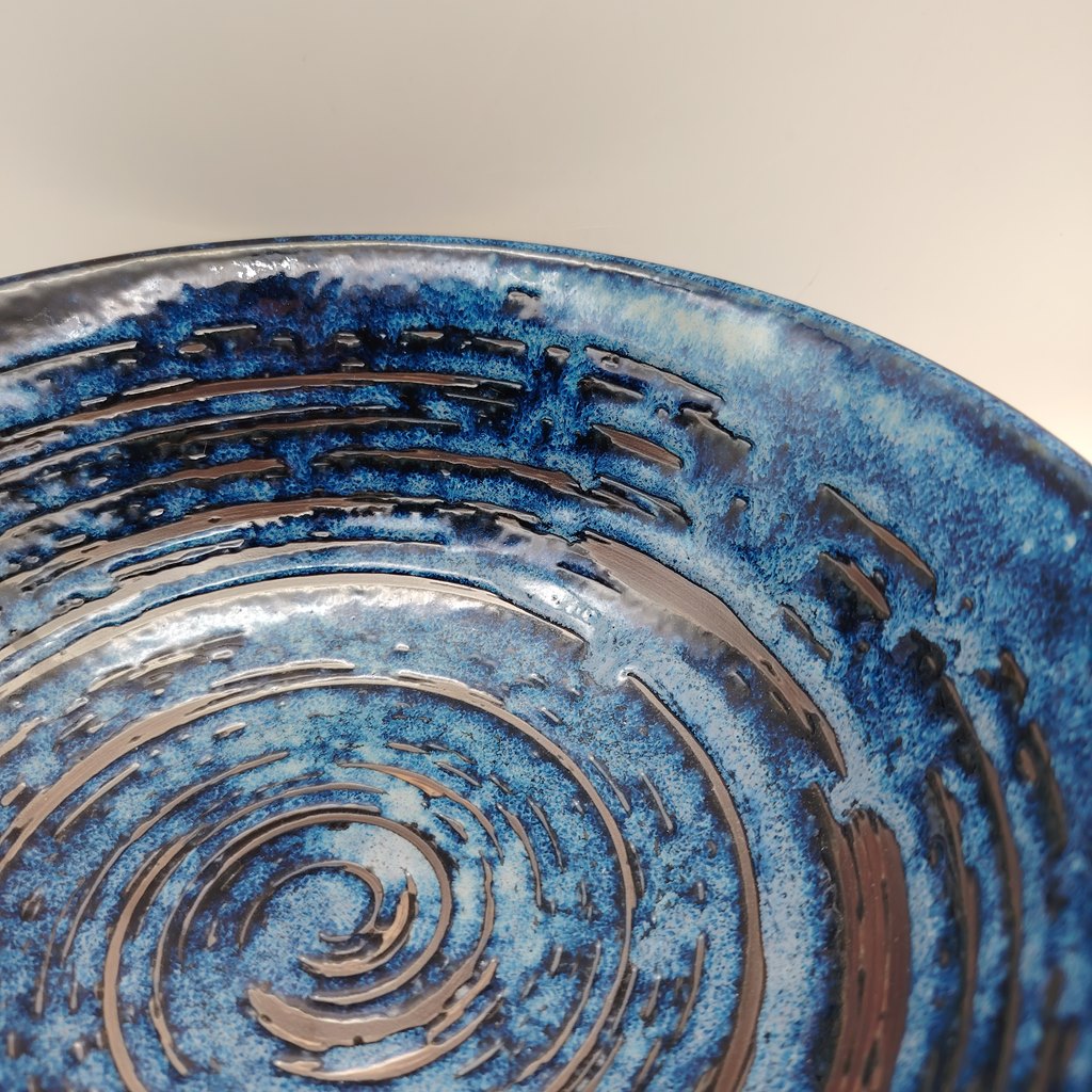 Ciotola da ramen blu con spirali nere - immagine 4