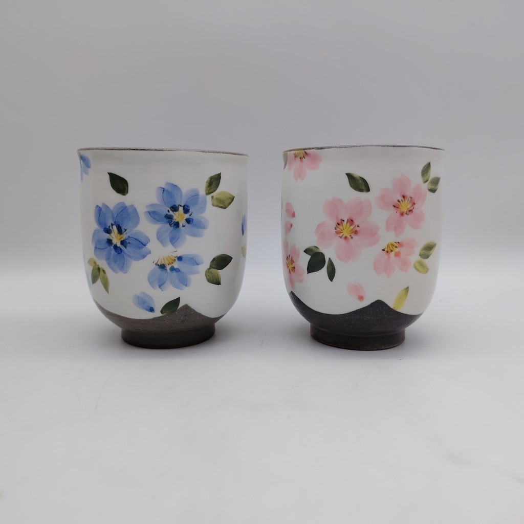 Coppia di tazze in ceramica Kyoyaki - Hanazakura - immagine 3