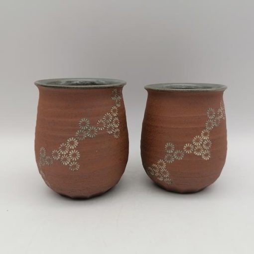 Coppia di tazze in ceramica Kyoyaki - Kiku Mishima