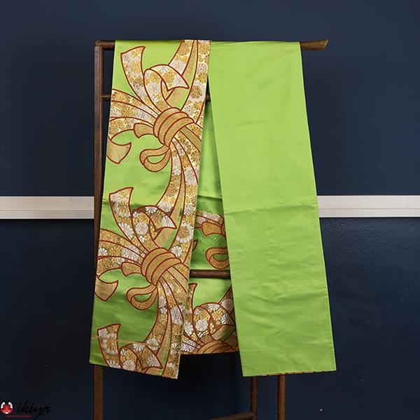 Fukuro obi in seta verde con "tabane noshi"
