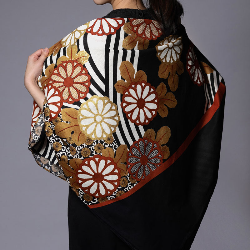Furoshiki Setsugekka Kimono con Crisantemi sull’Acqua - 120cm - immagine 3