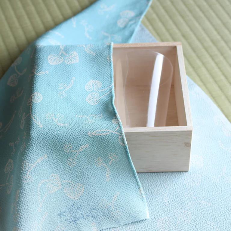 Furoshiki in seta di chirimen decorato in yuzen KARACHO 45cm - immagine 5