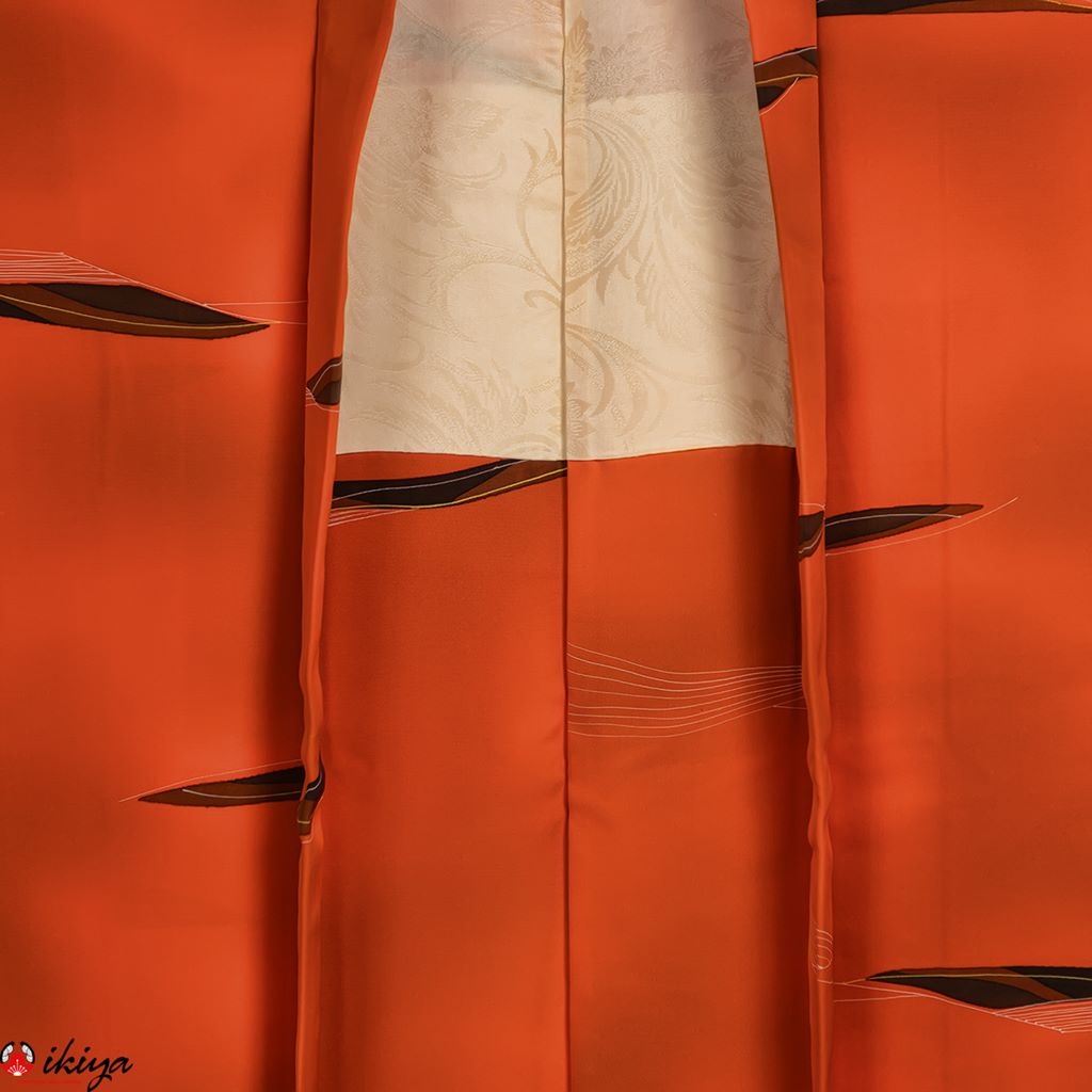 Haori da donna in seta arancione con dettagli bianchi e neri - immagine 3