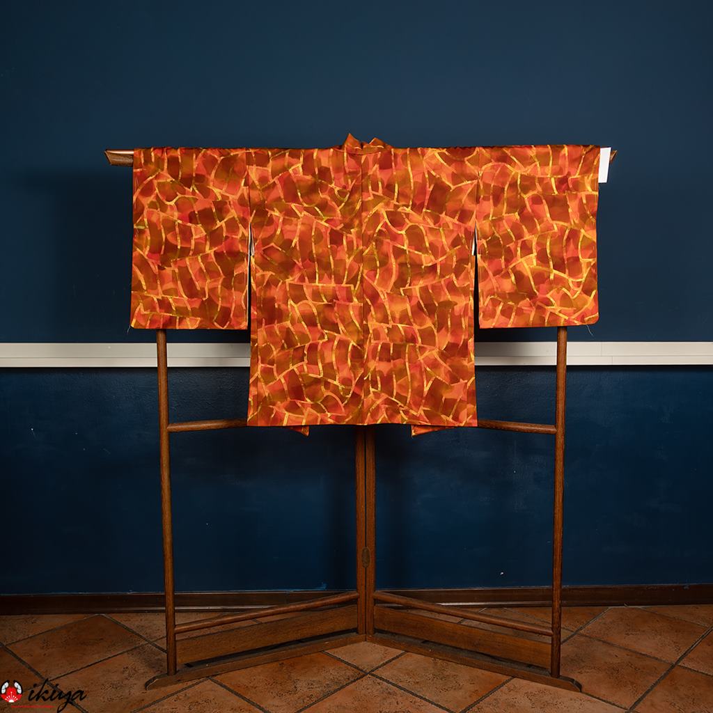 Haori da donna in seta arancione con effetto sfumato - immagine 3