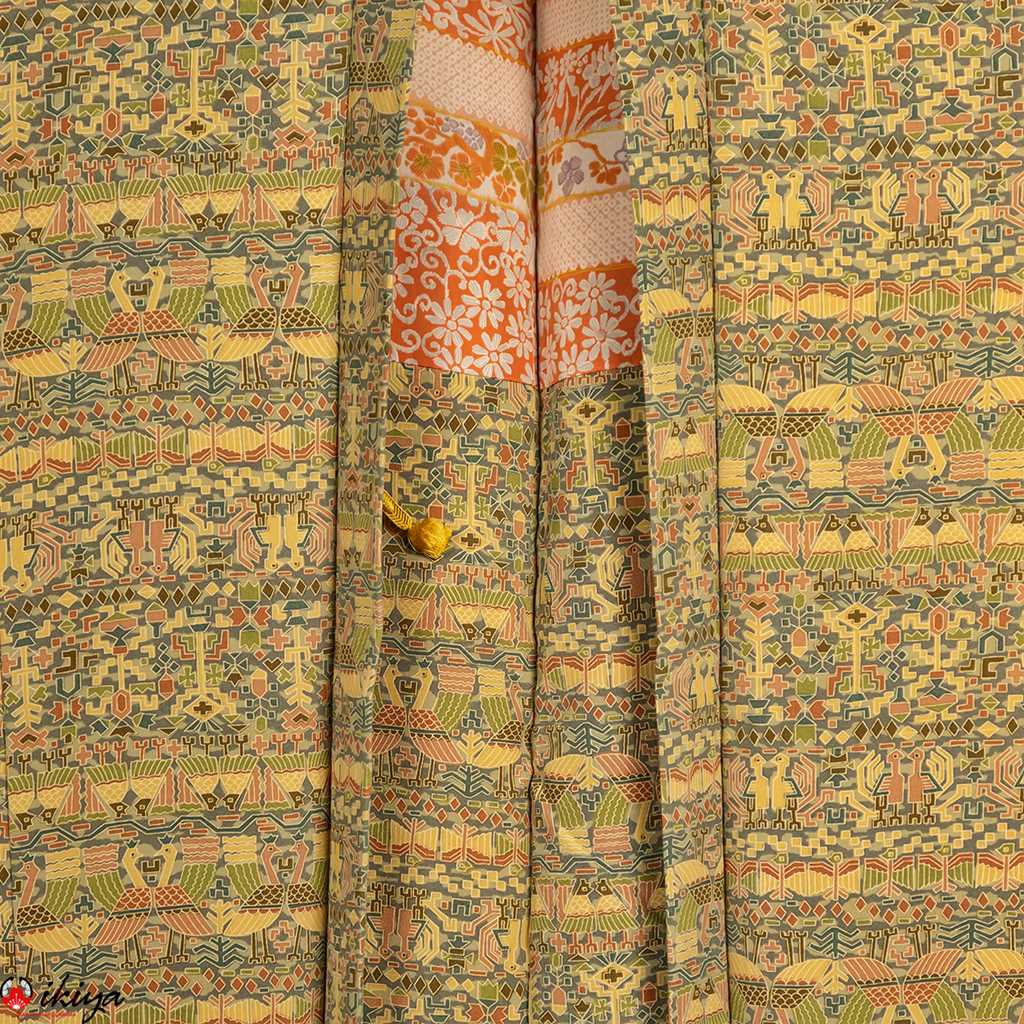 Haori da donna in seta "chirimen" verde con fantasia etnica - immagine 3