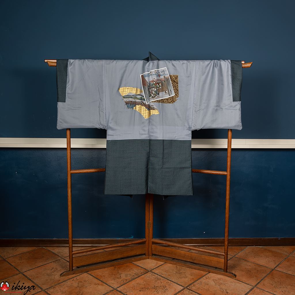 Haori da uomo in seta blu con fodera interna decorata con una stampa del pittore Hiroshige