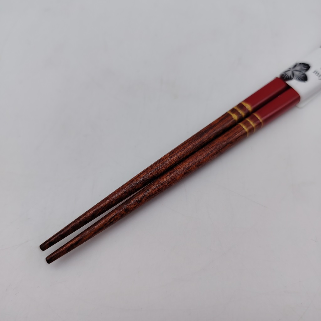 Hashi, bacchette giapponesi rosse in legno con coniglietti 21cm - immagine 3