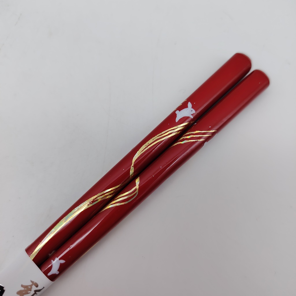 Hashi, bacchette giapponesi rosse in legno con coniglietti 21cm - immagine 2