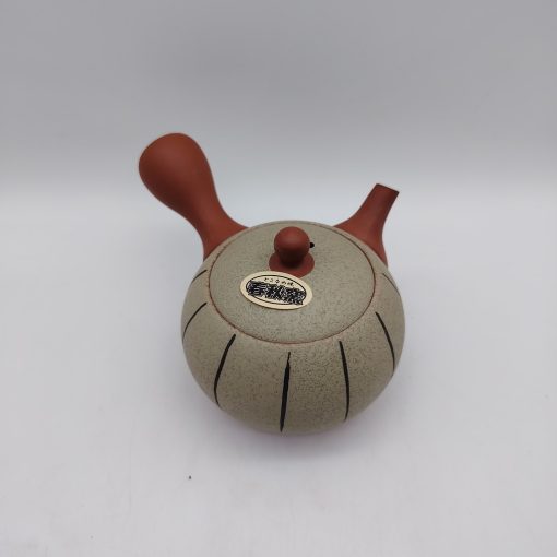 Teiera giapponese per tè pregiati, in ceramica rossa con decorazione verde a righe verticali