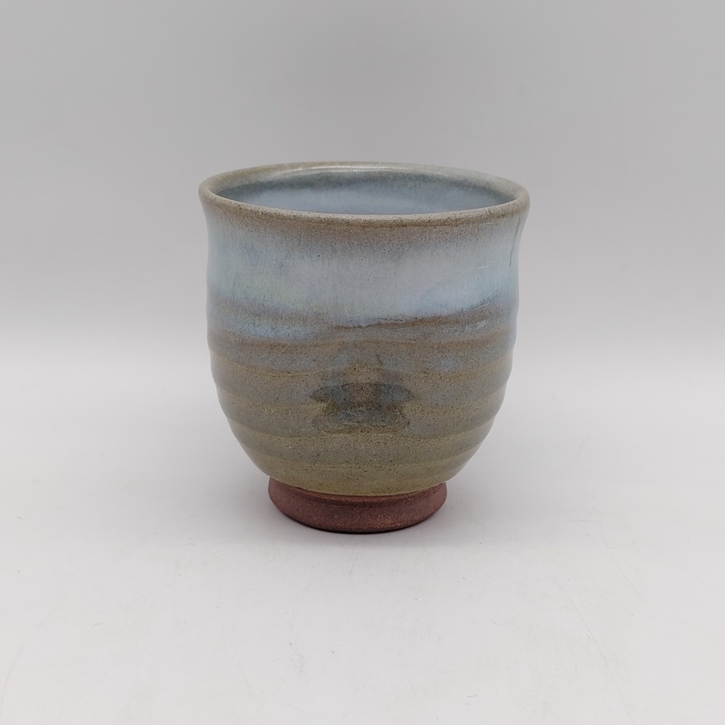 Tazza da tè in ceramica di Hagi di colore verde chiaro con bordo bianco