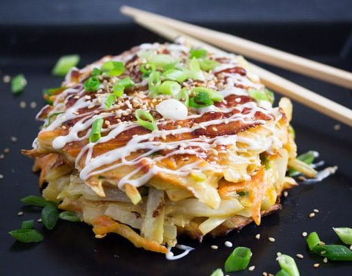 Kit Okonomiyaki - farina Otafuku, salsa, katsuobushi e maionese Kewpie